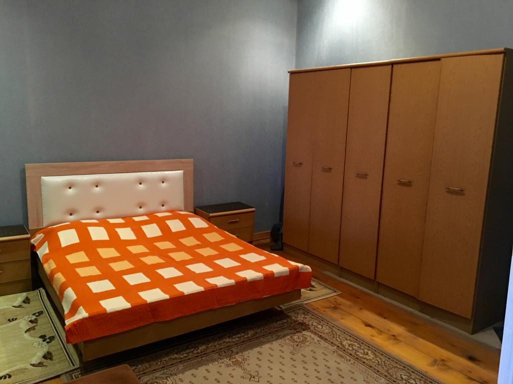 Guest House Lali Kostava 14 Zugdidi Esterno foto