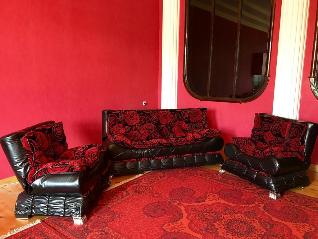 Guest House Lali Kostava 14 Zugdidi Esterno foto